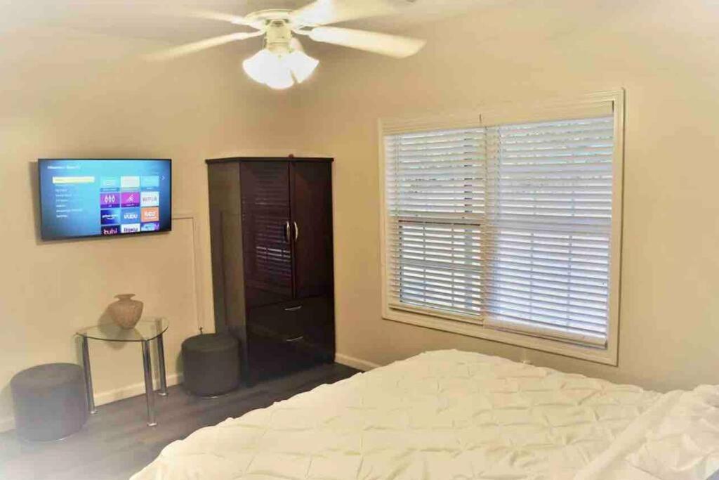 ローレンスビル New Modern House?A Mins To Hwy I-85, 316ヴィラ エクステリア 写真