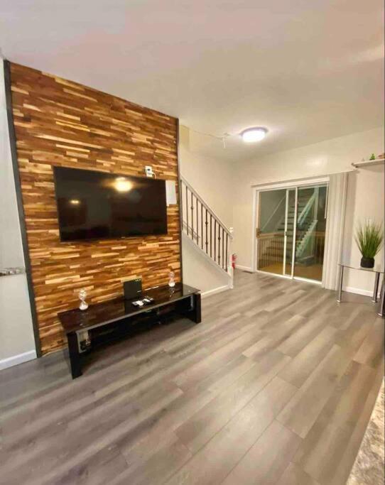 ローレンスビル New Modern House?A Mins To Hwy I-85, 316ヴィラ エクステリア 写真